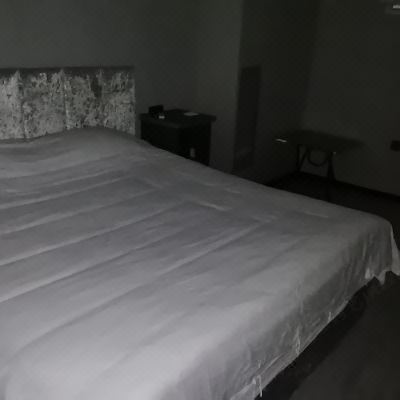 经济单人间（公共卫生间）（无法洗浴）