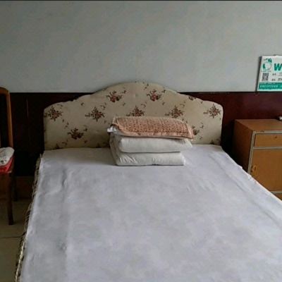 大床房(公共卫浴)