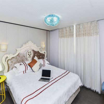 Meetl月半弯大床房