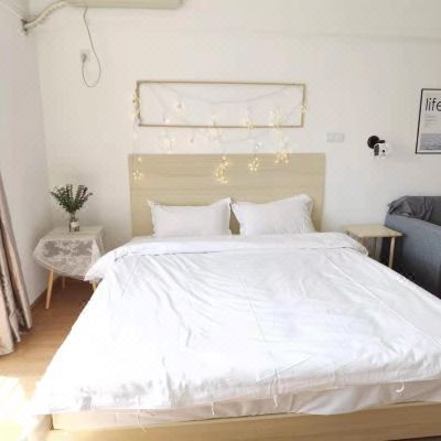 暖居大床房(高清投影+手机投屏)