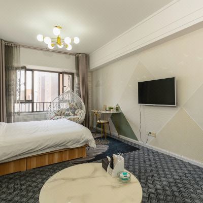 北欧轻奢大床房