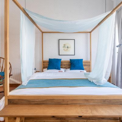 远志临河大床房