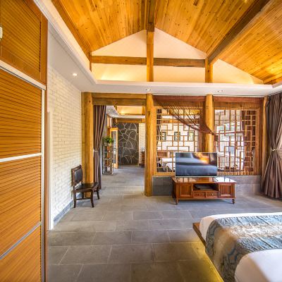 云蔓-温泉双人浴缸山景院景超大家庭房