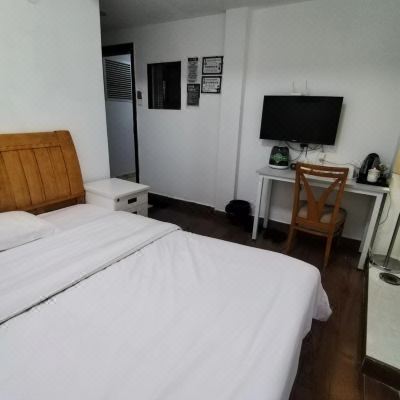 经济单间大床房