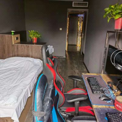 电竞双机器双人间