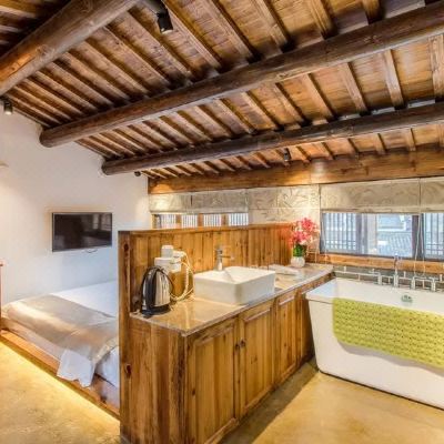 丹枫浴缸景观大床房