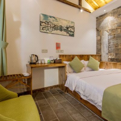 季夏复古大床房