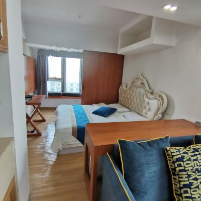 现代简约大床房（空调）