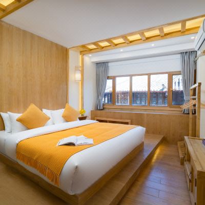 轻奢阳光大床房