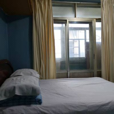 特惠大床房（公共卫浴）