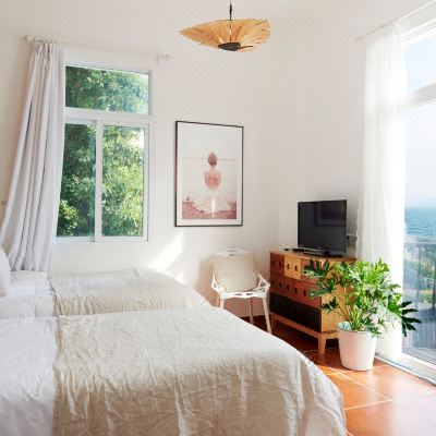 精致海景阳台双床房