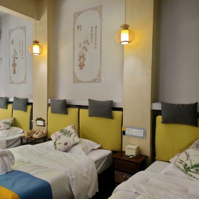 精品山景三人房