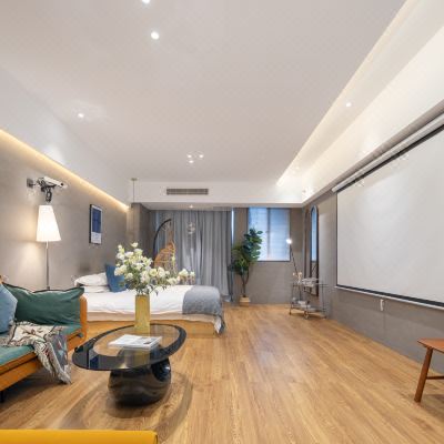 时尚风影院城景大床房