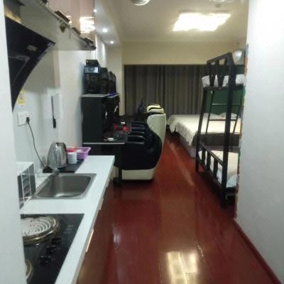 电竞四人间[32寸165Hz曲面高清屏]