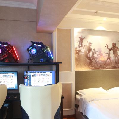 电竞大床房[显卡2080+32寸165Hz曲面高清屏]