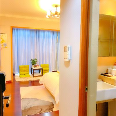 高级城景大床房