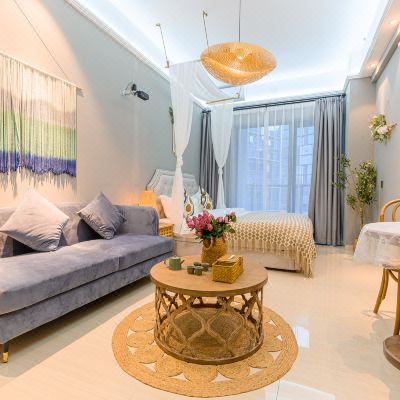 柚念投影大床房