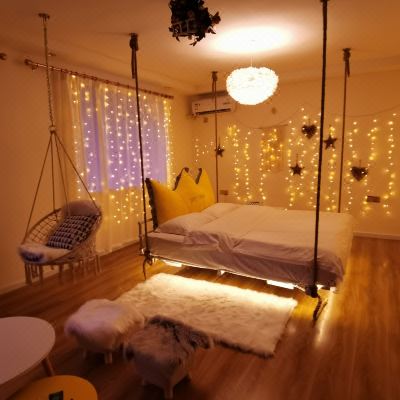 云朵网红吊床房