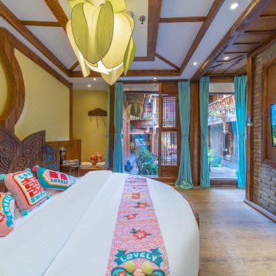 冬默·暖居圆床房