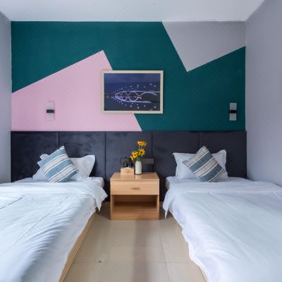 9人联排露台轰趴房