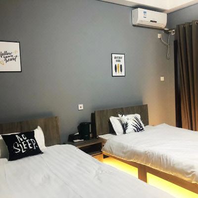 速玩双机双床房