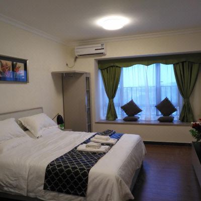 豪华园景大床房