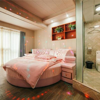 浪漫城景欧式圆床房