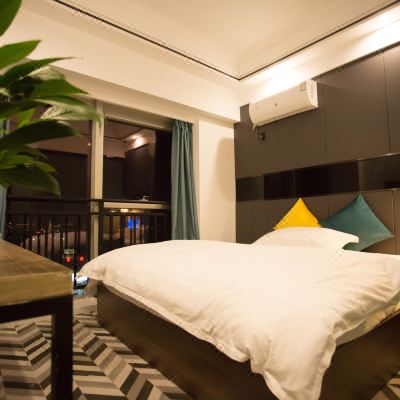 360℃夜景舒适大床房