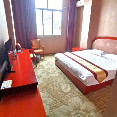 豪华大床间（带空调）