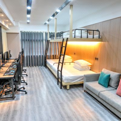 电竞四人间[i510600＋RTX2070＋2k144Hz]