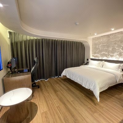 卓威独享（电竞）大床房 [3080显卡+钻石特权+steam加速器]