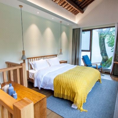 囿闲河景loft大床套房