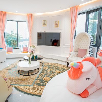 菲碧·情侣私汤大床房