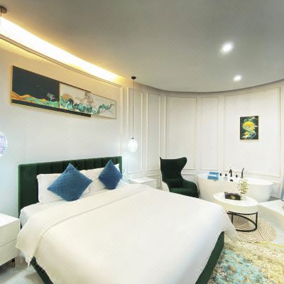 依沃斯·秘境私汤大床房