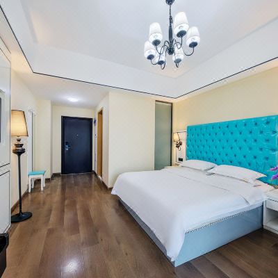 轻奢时尚大床房