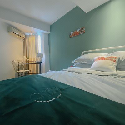 月光小屋精致大床间(公共卫浴)