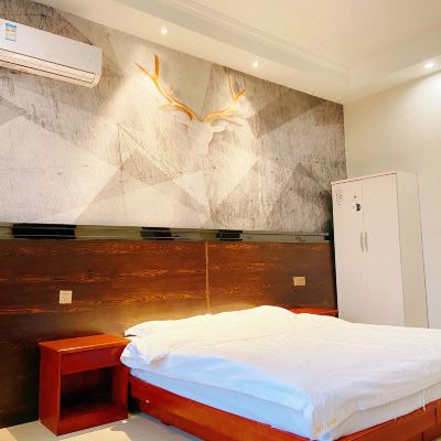 豪华舒适大床房