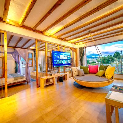 全景雪山吊床豪华套房