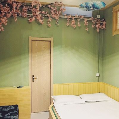 樱之花语榻榻米电炕房