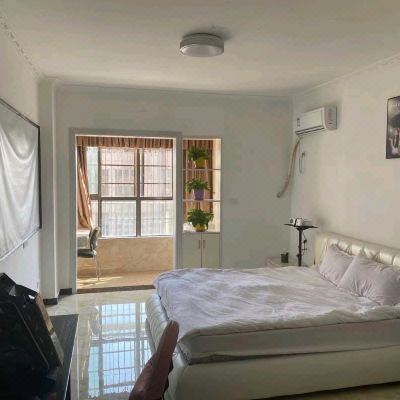 观影电竞大床房