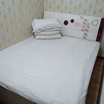 经济大床房（无窗）