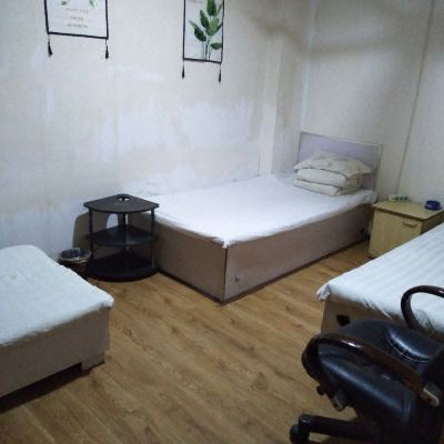 经济三床房（无窗）