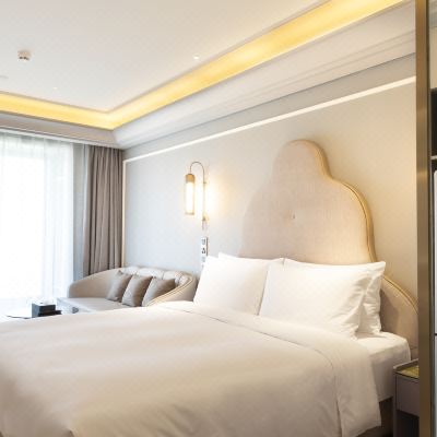 豪华阳台公寓+洗衣机冰箱微波炉