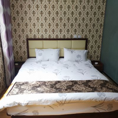 豪华山景大床房