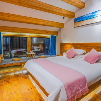 地暖·溪墅·景观大床房