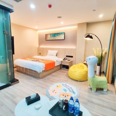 ins风情侣大床房