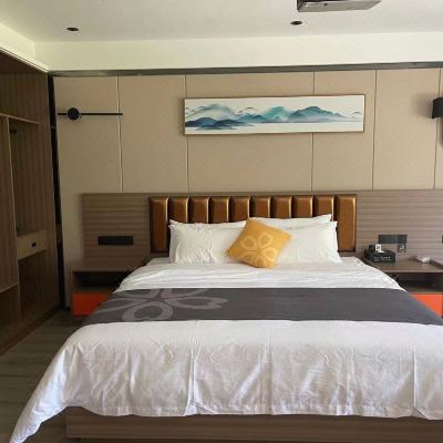 温馨豪华大床房