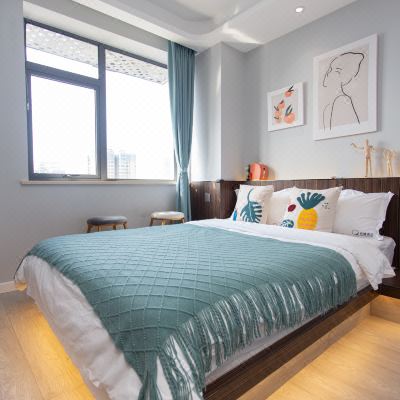 枕星河KAWS观景房