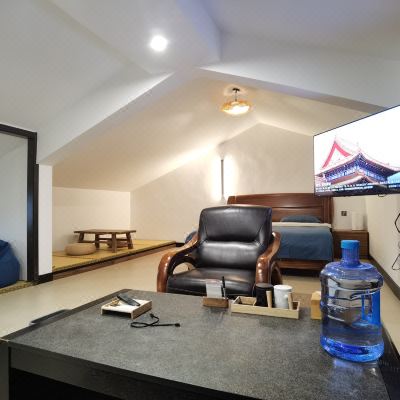 山景一室一厅套房