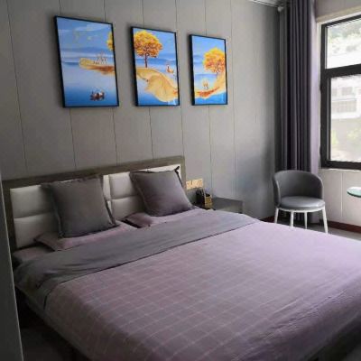 高级河景大床房